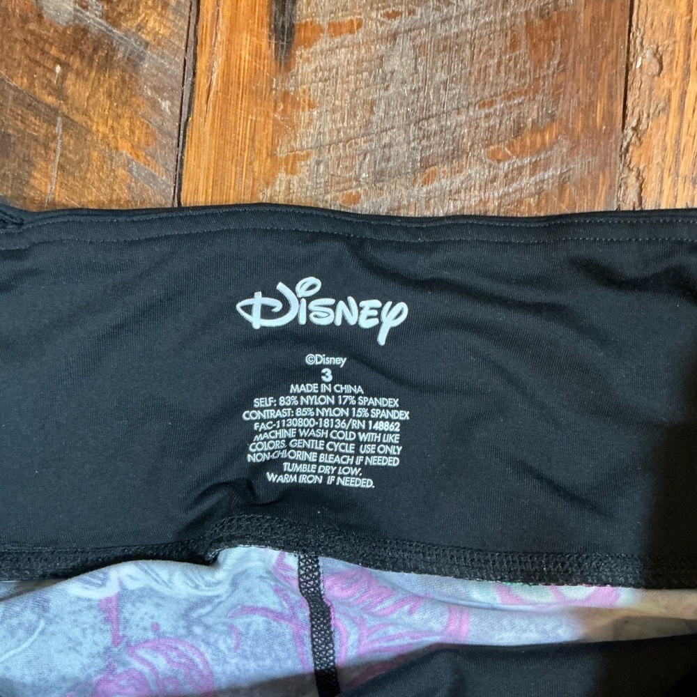 Disney Villains Maleficent Ursula Evil Queen Leggings Capri Purple Black Size 3X - Picture 3 of 6